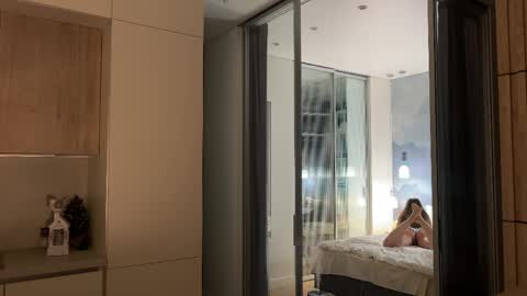 Kira online show from 04-30-26, 08:04