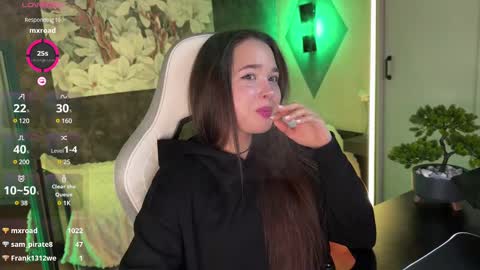 Snapshot of kirarasay chatting on 02-22-25, 12:19 Kira online show from 02-22-25, 12:19