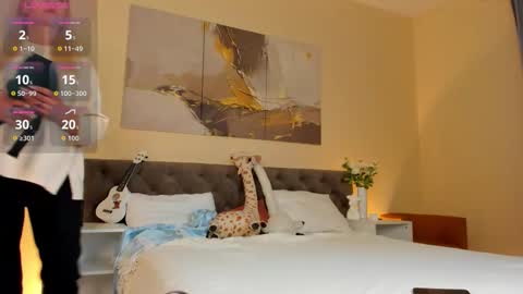 Snapshot of kirasun_ chatting on 10-16-25, 12:06 KiraSun online show from 10-16-25, 12:06