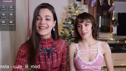 Snapshot of kiraturner chatting on 01-12-25, 03:46 Kira cute online show from 01-12-25, 03:46