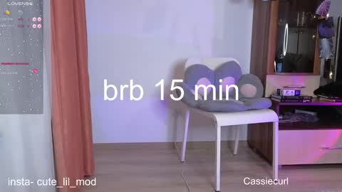 Snapshot of kiraturner chatting on 02-28-25, 08:07 Kira cute online show from 02-28-25, 08:07