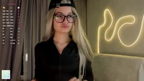 Snapshot of kirbycallaro chatting on 02-28-26, 06:09 Miko online show from 02-28-26, 06:09