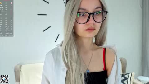 Snapshot of kirbycallaro chatting on 03-10-26, 06:24 Miko online show from 03-10-26, 06:24