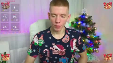 Snapshot of kireev_ chatting on 12-14-24, 07:07 online show from 12-14-24, 07:07