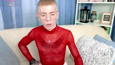 Snapshot of kireev_ chatting on 01-03-25, 06:55 online show from 01-03-25, 06:55