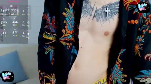 Snapshot of kireev_ chatting on 01-17-25, 11:06 online show from 01-17-25, 11:06