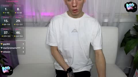 Snapshot of kireev_ chatting on 01-30-25, 12:37 online show from 01-30-25, 12:37