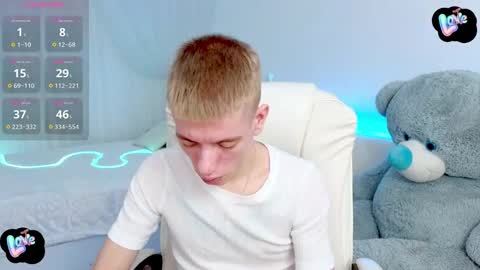 Snapshot of kireev_ chatting on 02-08-25, 07:27 online show from 02-08-25, 07:27