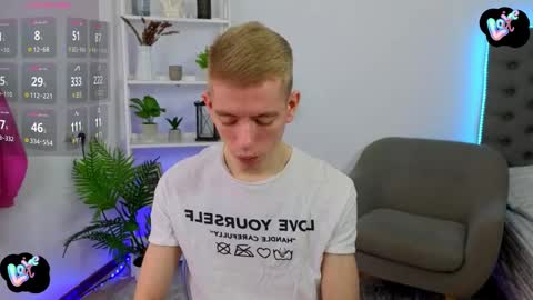 Snapshot of kireev_ chatting on 02-15-25, 07:06 online show from 02-15-25, 07:06