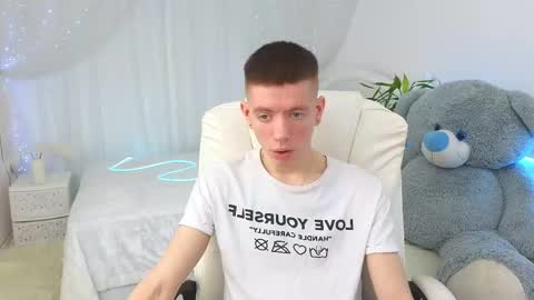 Snapshot of kireev_ chatting on 03-11-25, 07:04 online show from 03-11-25, 07:04