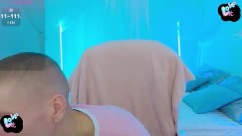 Snapshot of kireev_ chatting on 10-16-25, 09:21 online show from 10-16-25, 09:21