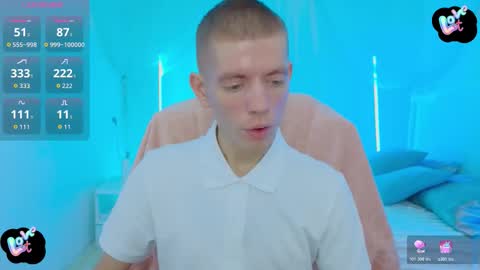 Snapshot of kireev_ chatting on 10-19-25, 09:21 online show from 10-19-25, 09:21