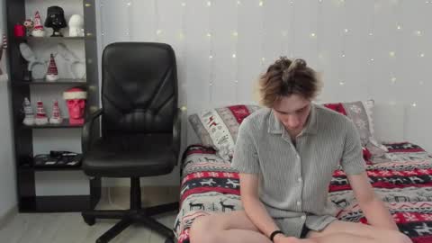 Kirill and Andrey online show from 12-18-24, 11:34