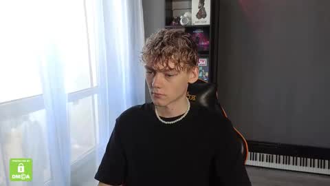 Kirill and Andrey online show from 09-12-25, 11:32