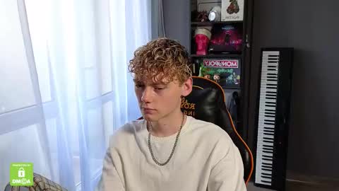 Kirill and Andrey online show from 09-19-25, 08:16