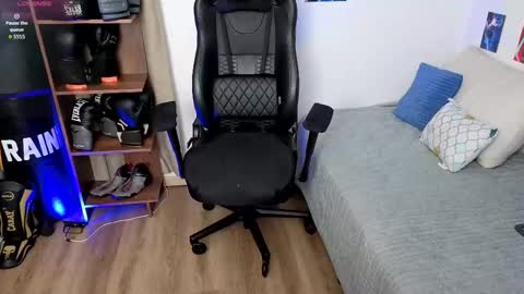 Jacob online show from 10-28-25, 02:59