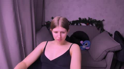 Snapshot of kirraa_ chatting on 01-03-25, 09:47 Kira online show from 01-03-25, 09:47