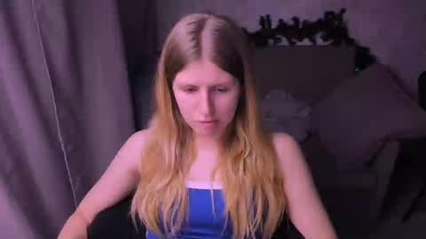 Snapshot of kirraa_ chatting on 01-14-25, 08:15 Kira online show from 01-14-25, 08:15