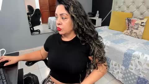 kriss online show from 09-26-25, 01:26