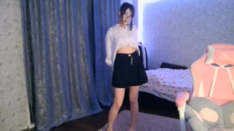 Nicole online show from 10-23-25, 06:28