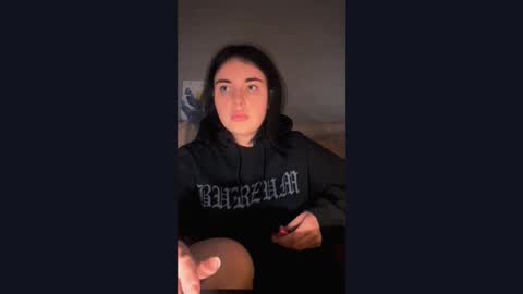 Snapshot of kirunya chatting on 10-27-25, 08:24 Kira online show from 10-27-25, 08:24