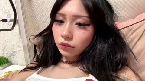 Hina online show from 04-19-26, 06:10