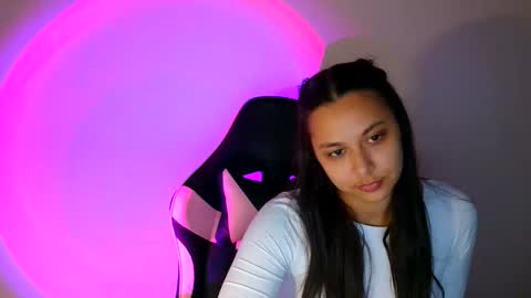 kiss_ameliaa online show from 11-24-25, 08:03