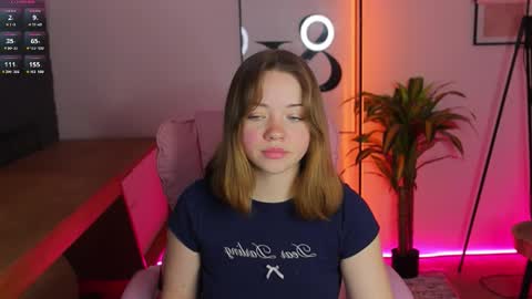 Kiss Moon online show from 03-05-26, 07:48