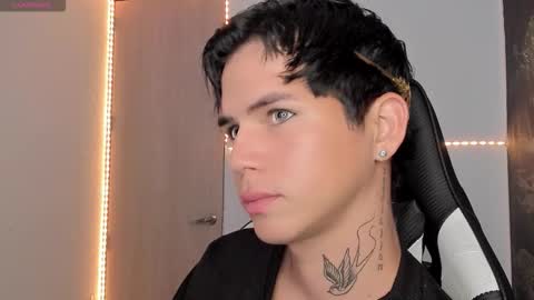 kiss_whitee online show from 03-13-26, 07:53