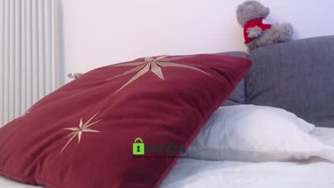 Alexandra online show from 02-24-26, 07:56