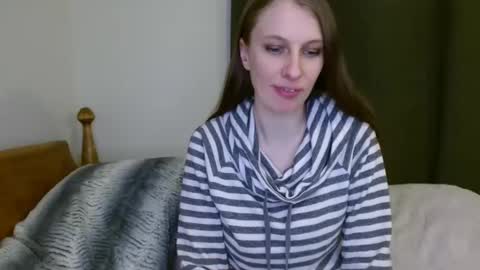 Snapshot of kissallie chatting on 12-21-24, 02:52 Allie online show from 12-21-24, 02:52