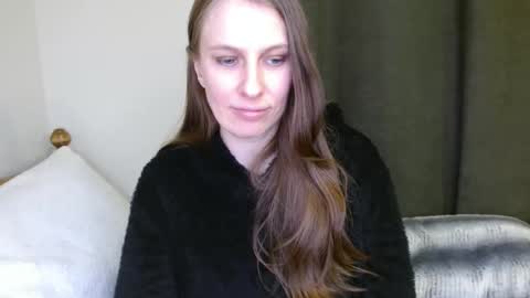 Snapshot of kissallie chatting on 01-07-25, 04:08 Allie online show from 01-07-25, 04:08