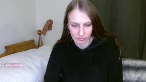 Snapshot of kissallie chatting on 01-10-25, 04:22 Allie online show from 01-10-25, 04:22