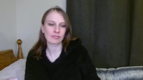 Snapshot of kissallie chatting on 02-06-25, 02:44 Allie online show from 02-06-25, 02:44