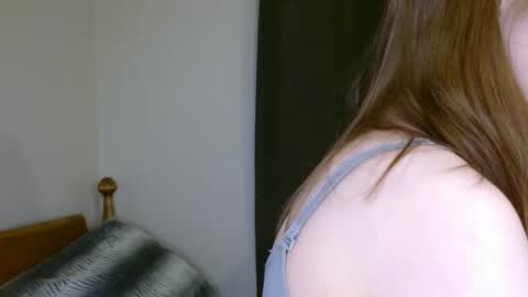 Snapshot of kissallie chatting on 02-18-25, 10:25 Allie online show from 02-18-25, 10:25