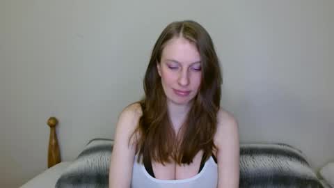 Snapshot of kissallie chatting on 02-27-25, 10:42 Allie online show from 02-27-25, 10:42