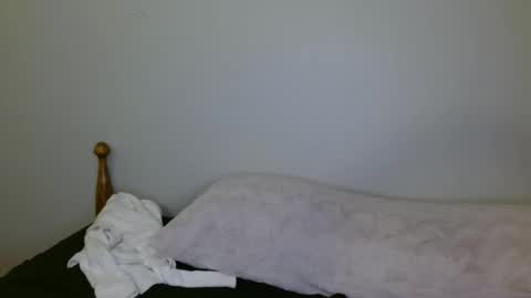 Snapshot of kissallie chatting on 03-08-25, 02:34 Allie online show from 03-08-25, 02:34