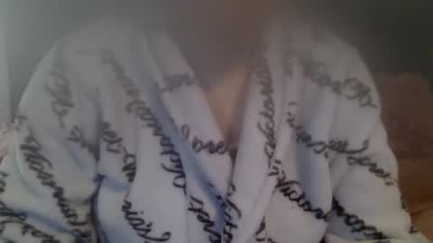 Snapshot of kissandtell1357 chatting on 10-27-25, 02:21 kissandtell1357 online show from 10-27-25, 02:21