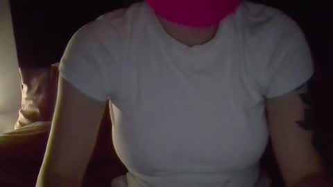 Snapshot of kissandtell1357 chatting on 11-14-25, 04:55 kissandtell1357 online show from 11-14-25, 04:55