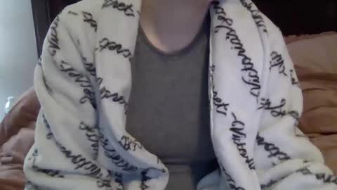 Snapshot of kissandtell1357 chatting on 11-18-25, 03:27 kissandtell1357 online show from 11-18-25, 03:27