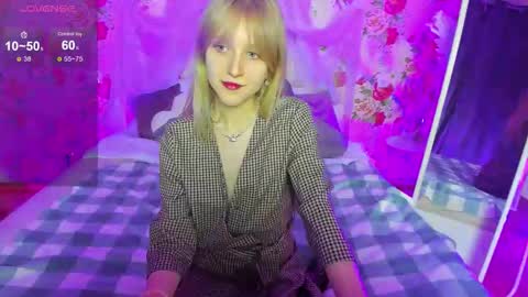 christie online show from 11-12-25, 06:19