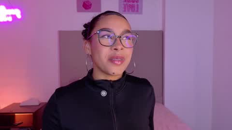 cocoa online show from 12-23-25, 02:20