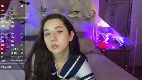 Hot Eva online show from 10-17-25, 11:57