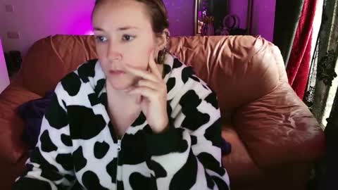 kissica online show from 01-17-25, 09:39