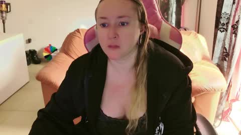 kissica online show from 02-02-25, 09:30