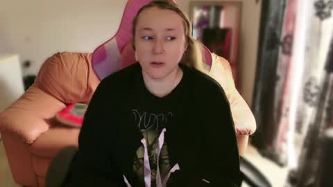 kissica online show from 02-15-25, 10:44