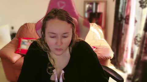 kissica online show from 02-17-25, 08:41