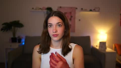 Snapshot of kissiecat chatting on 10-31-25, 02:29 Sisi online show from 10-31-25, 02:29