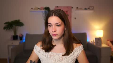 Snapshot of kissiecat chatting on 11-27-25, 02:19 Sisi online show from 11-27-25, 02:19