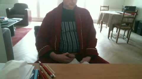 kisslog1 online show from 12-22-24, 11:00